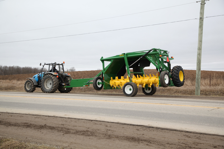 Global-Repair 1014 Transport Compost Turner c